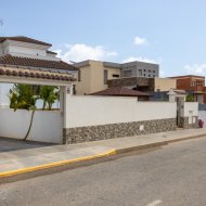 Reventa - Chalets -
Los Montesinos - La Herrada