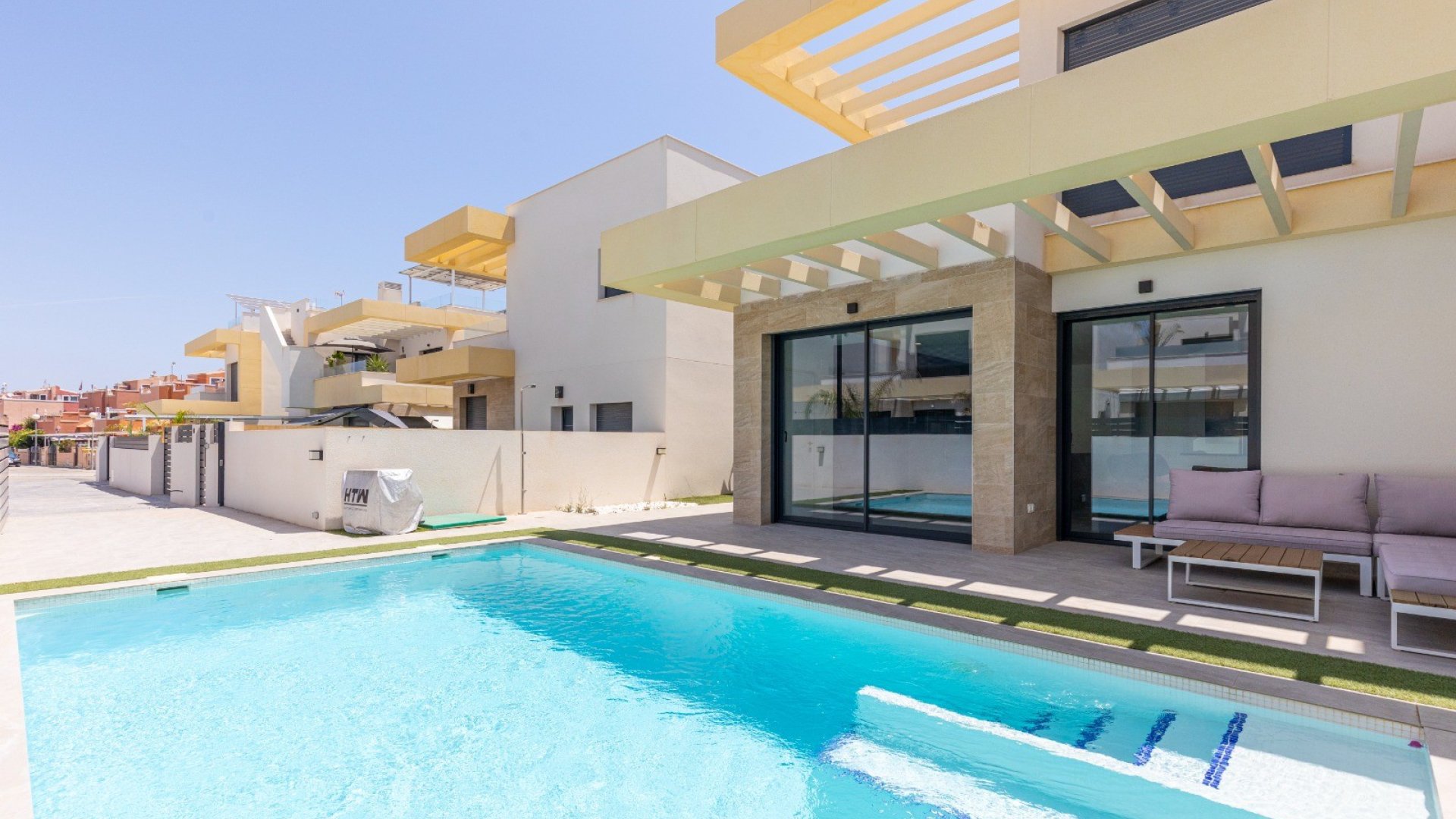 Reventa - Chalets -
Los Montesinos - La Herrada