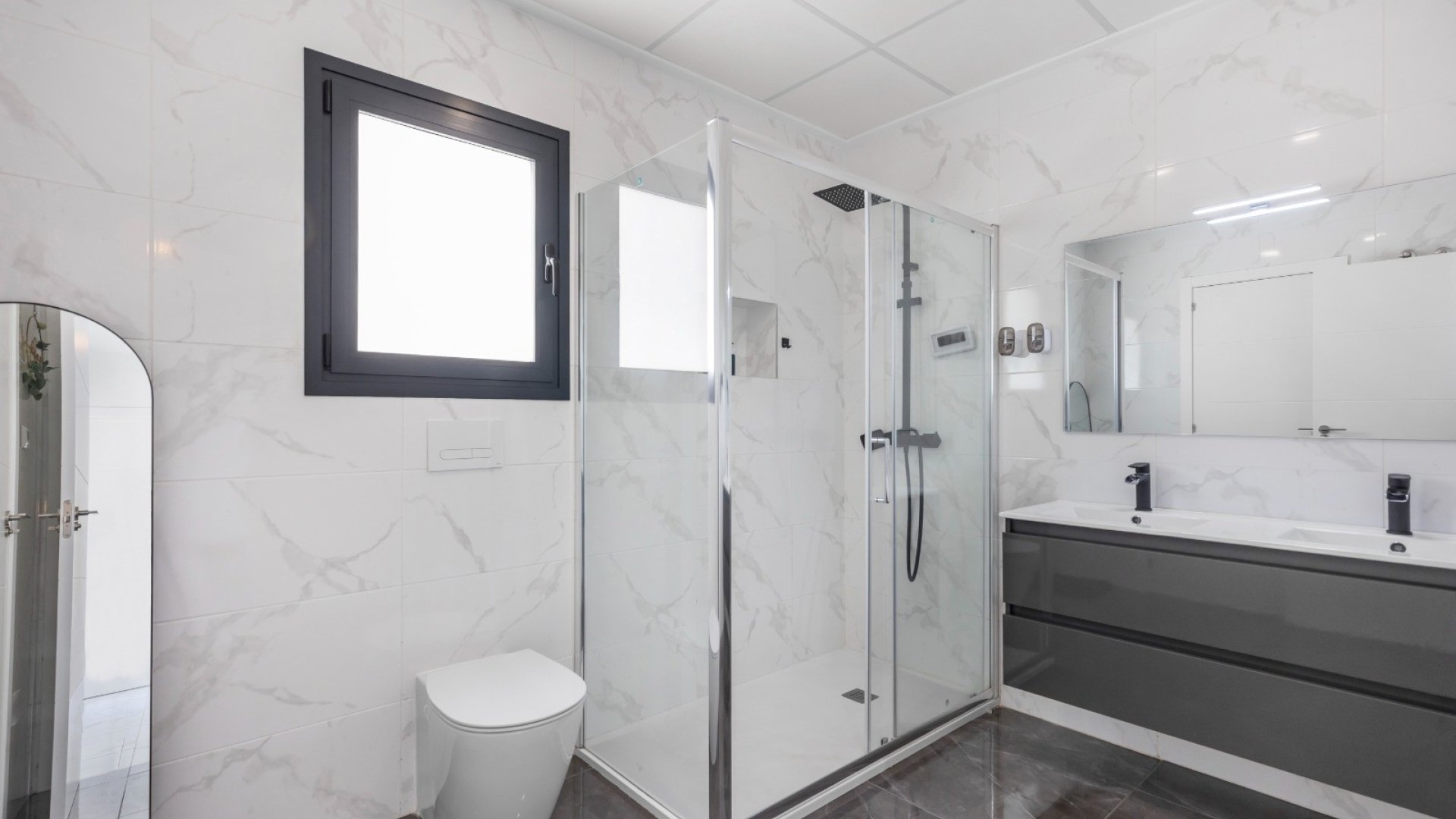 Reventa - Chalets -
Los Montesinos - La Herrada