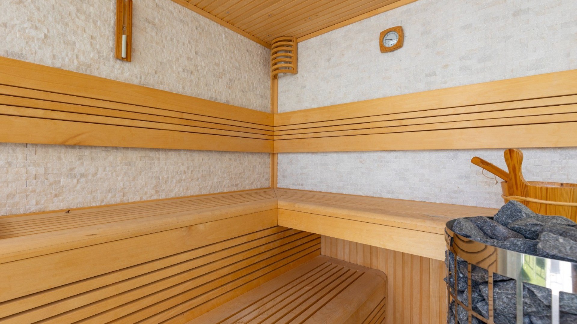 Reventa - Chalets -
Los Montesinos - La Herrada