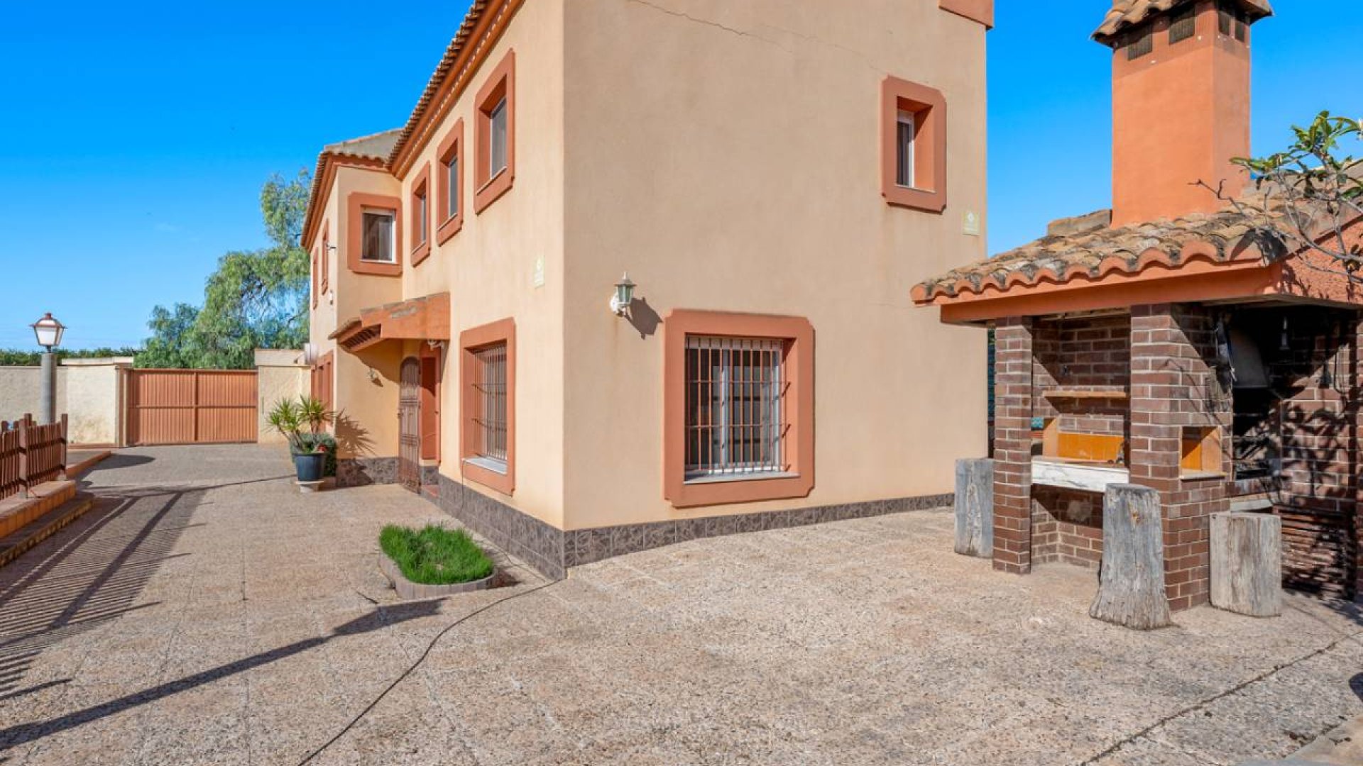 Reventa - Chalets -
Los Montesinos