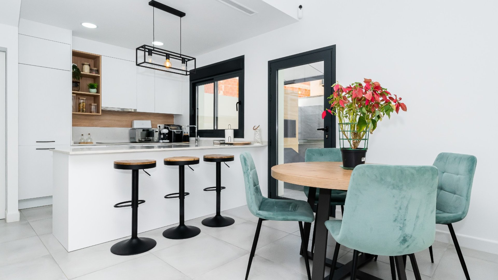 Reventa - Chalets -
Los Montesinos