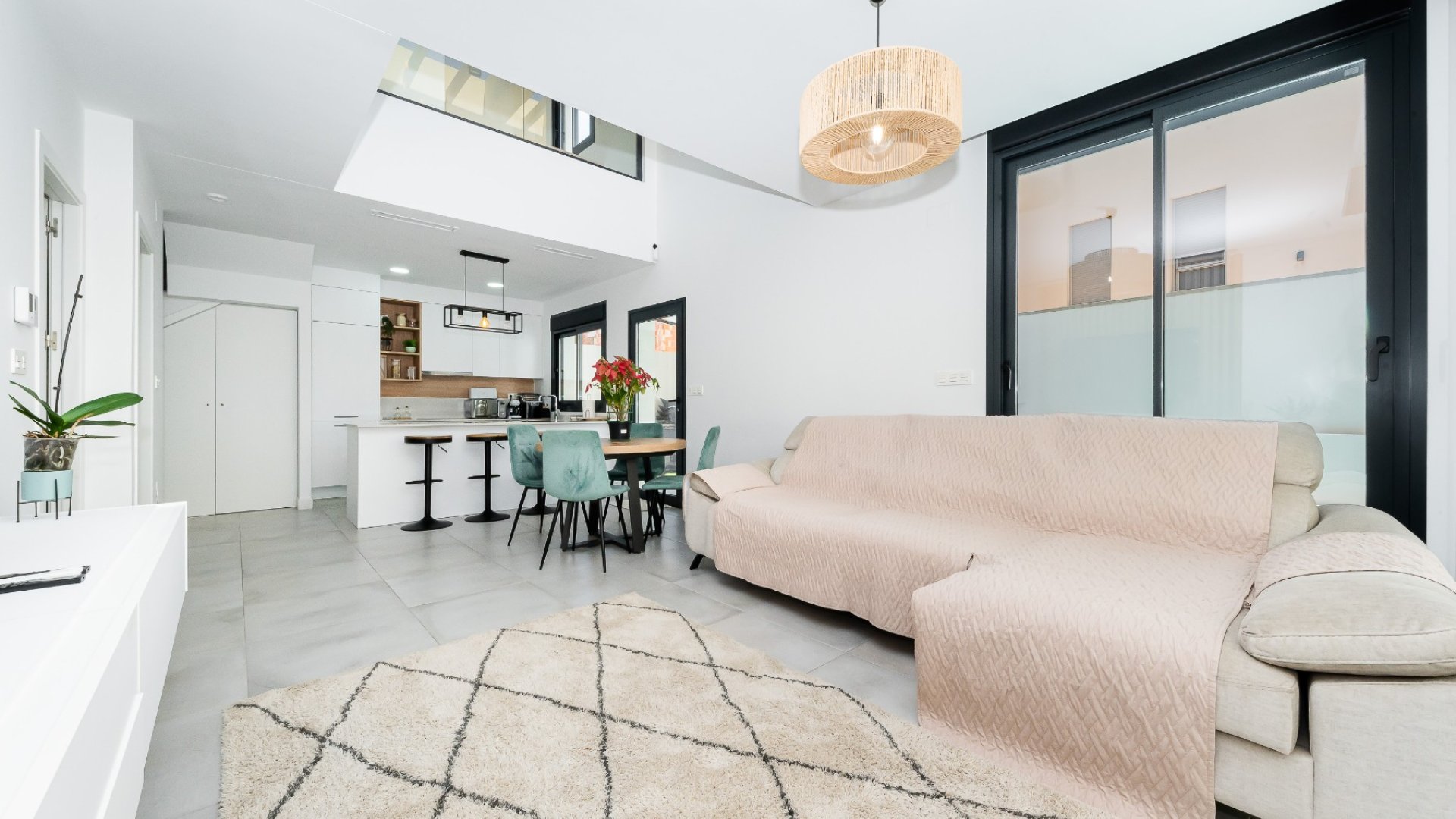 Reventa - Chalets -
Los Montesinos