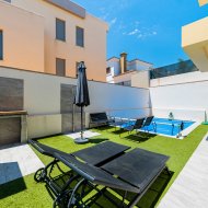 Reventa - Chalets -
Los Montesinos