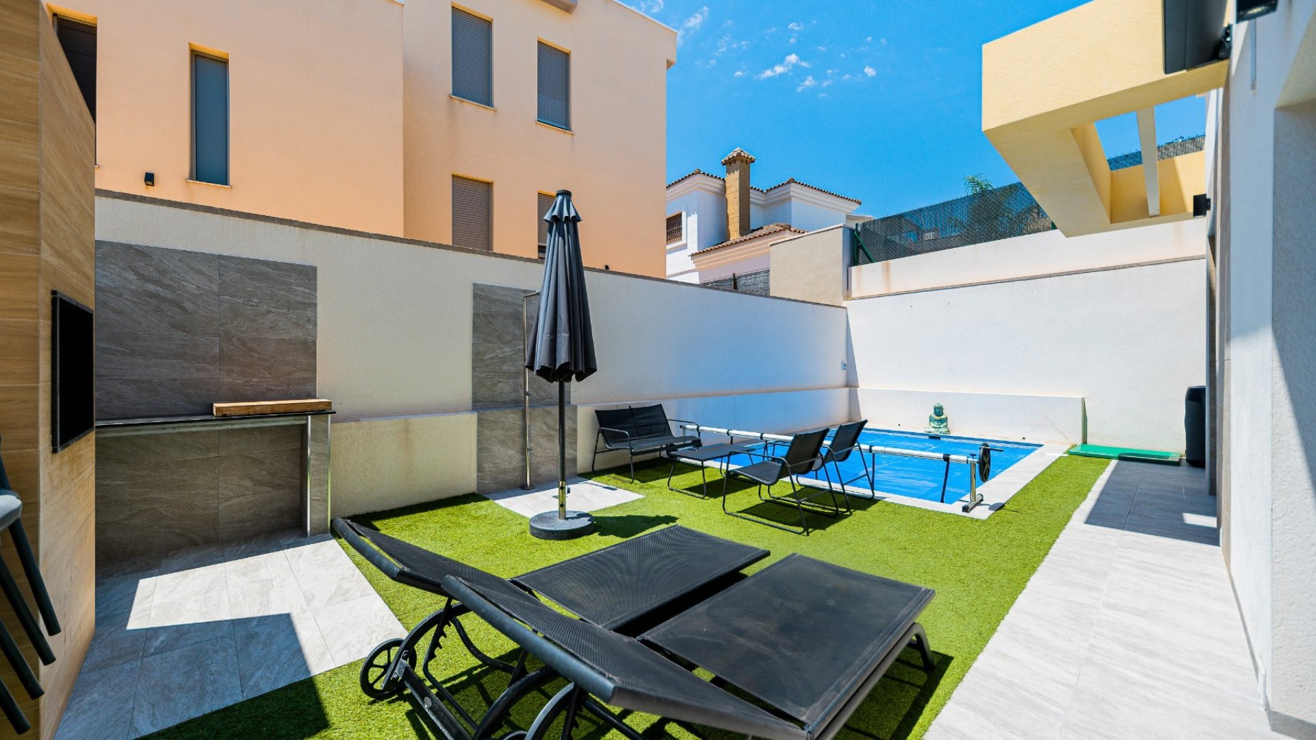 Reventa - Chalets -
Los Montesinos