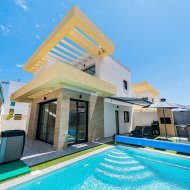 Reventa - Chalets -
Los Montesinos