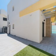 Reventa - Chalets -
Los Montesinos