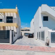 Reventa - Chalets -
Los Montesinos