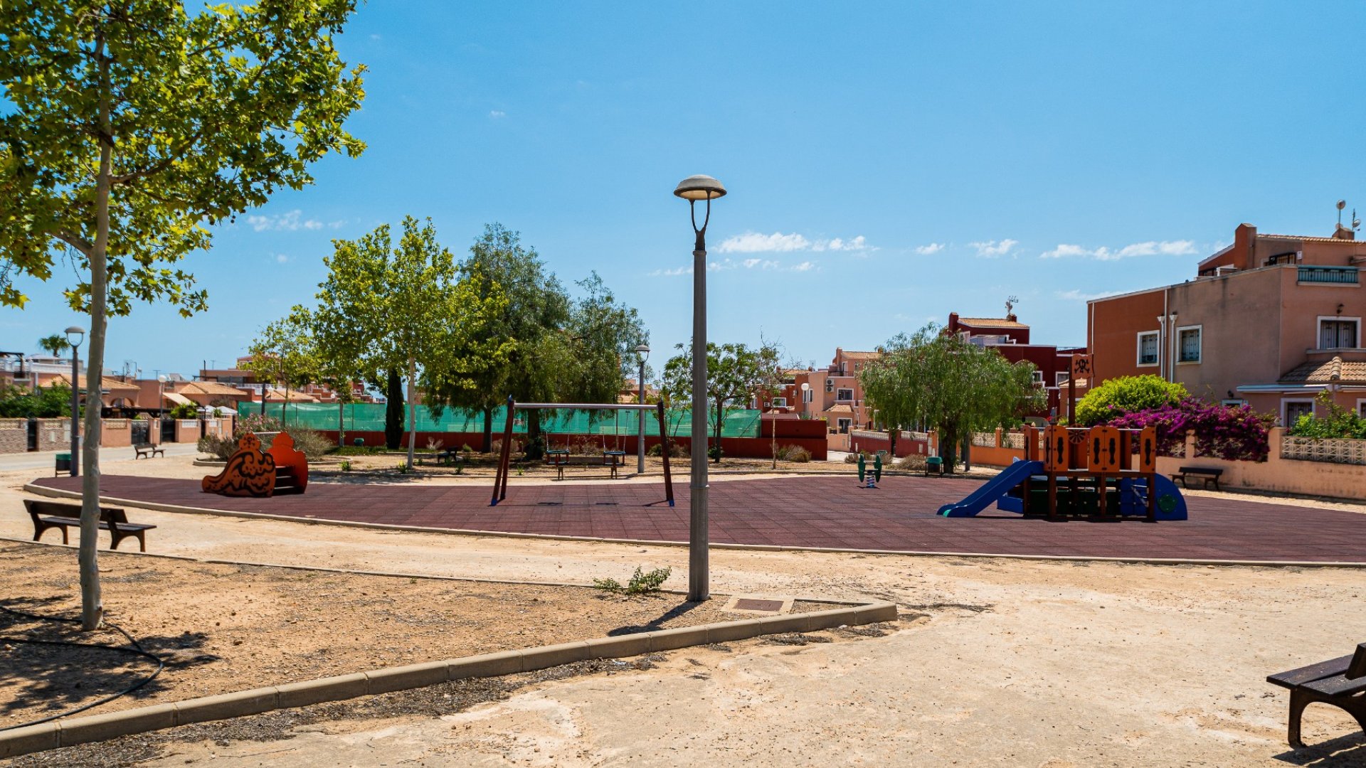 Reventa - Chalets -
Los Montesinos