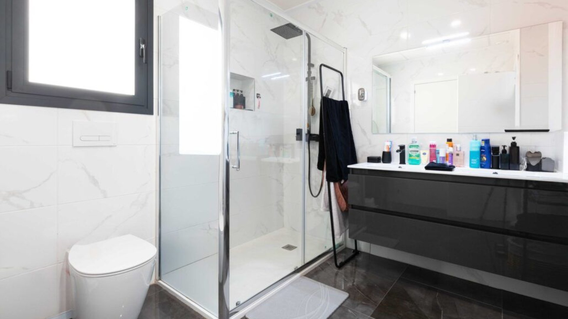 Reventa - Chalets -
Los Montesinos