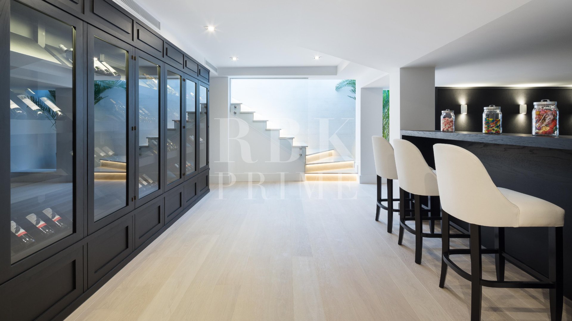 Reventa - Chalets -
Malaga - Nueva Andalucía