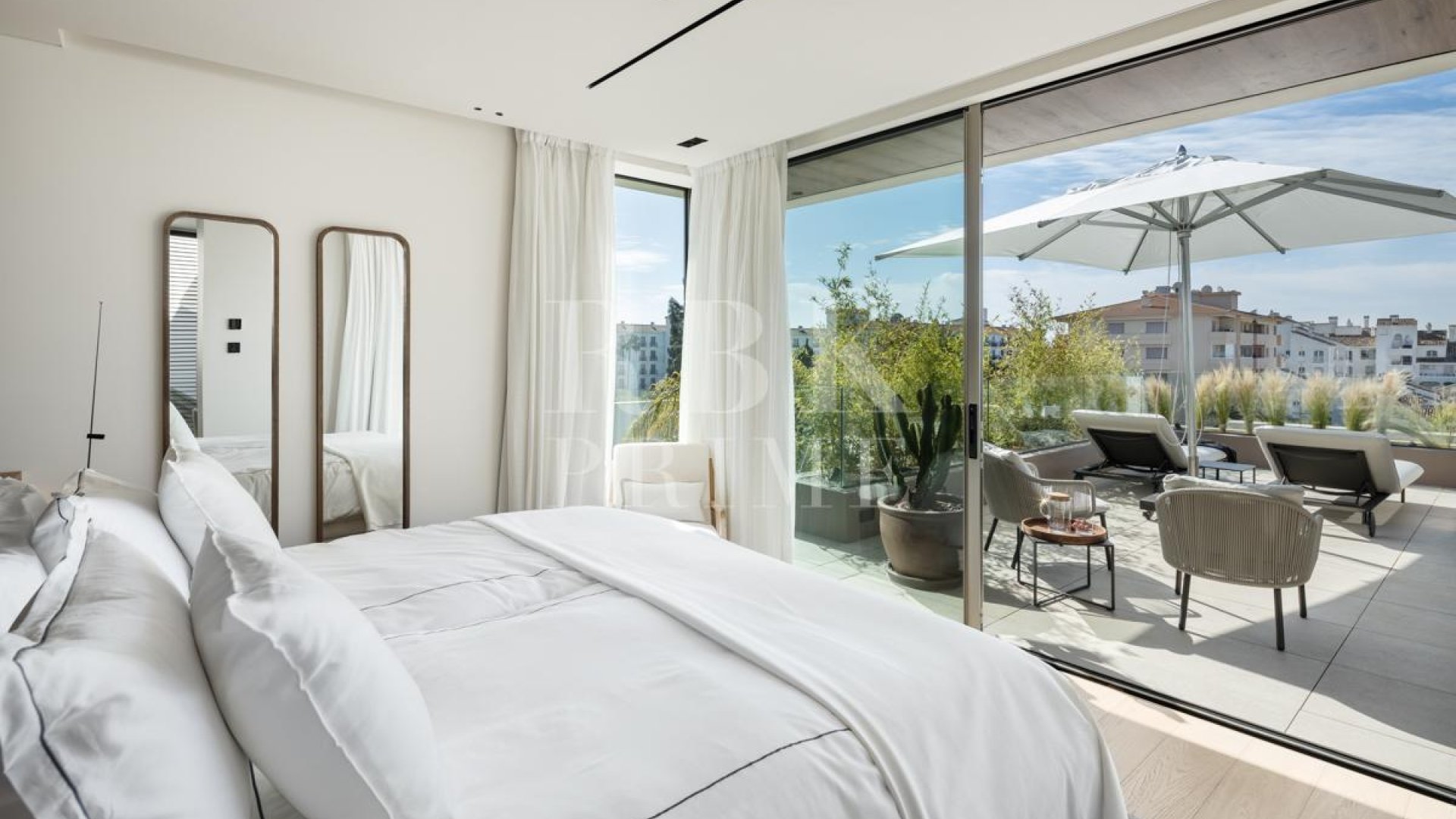 Reventa - Chalets -
Malaga - Nueva Andalucía