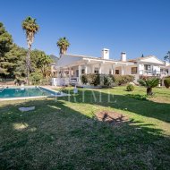 Reventa - Chalets -
Marbella