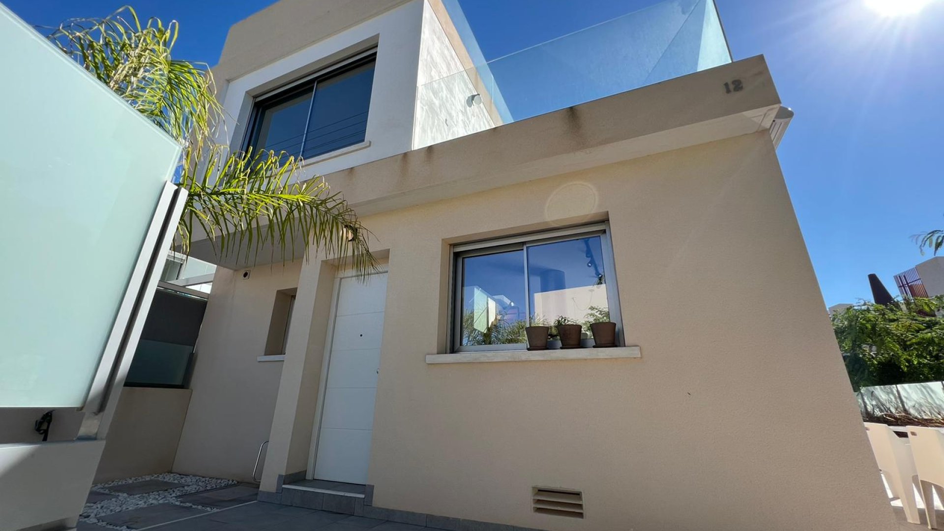 Reventa - Chalets -
Mil Palmeras - Costa Blanca