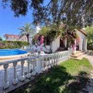 Reventa - Chalets -
Orihuela Costa - Cabo Roig