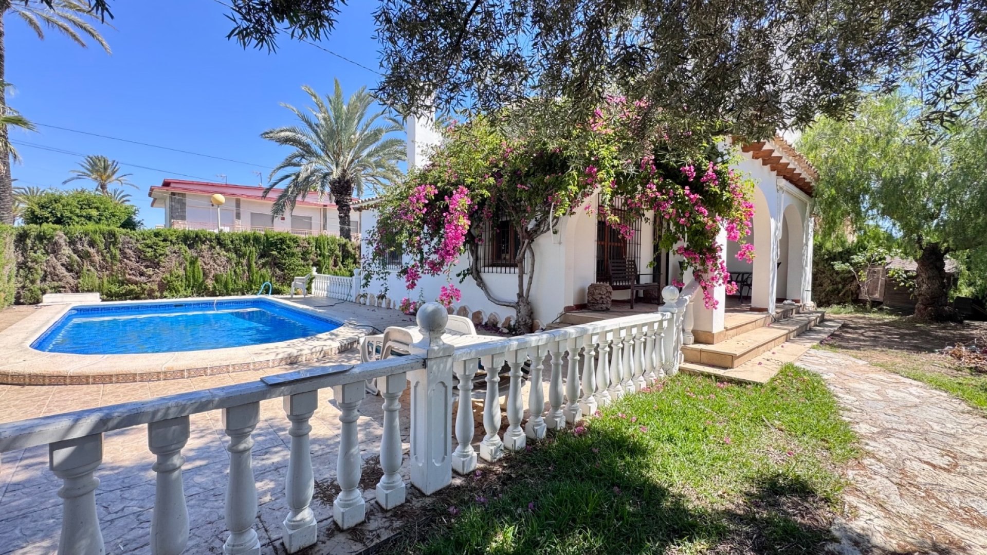 Reventa - Chalets -
Orihuela Costa - Cabo Roig