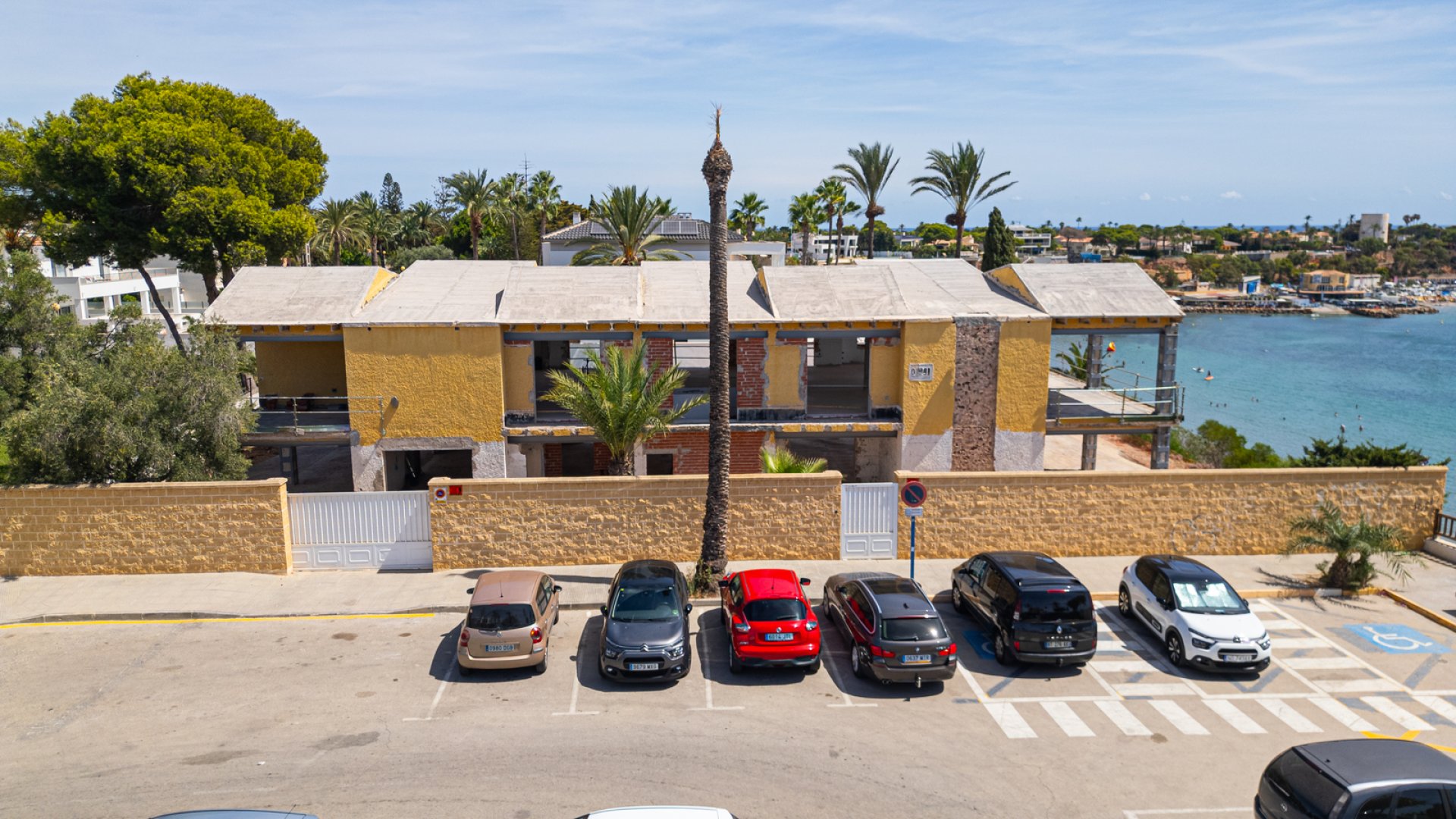 Reventa - Chalets -
Orihuela Costa - Cabo Roig