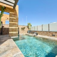 Reventa - Chalets -
Orihuela Costa - Cabo Roig