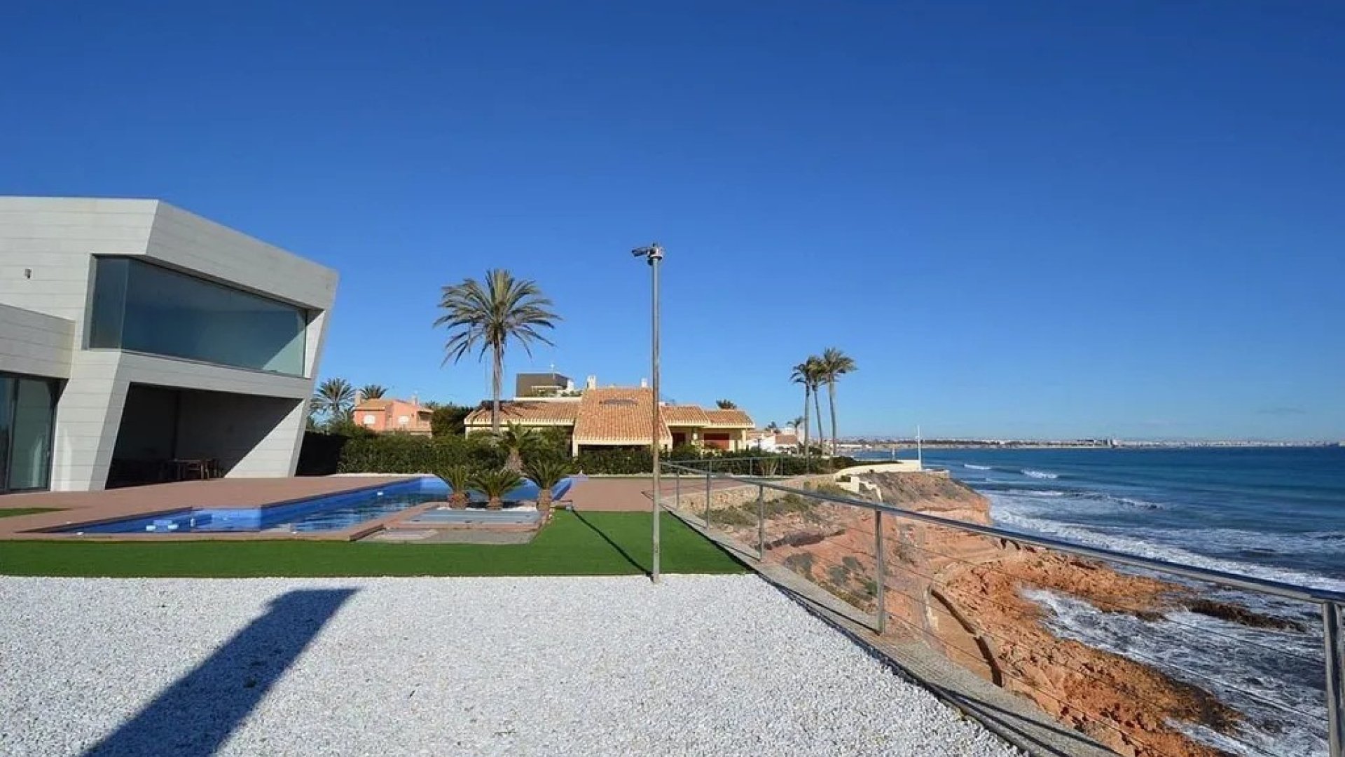 Reventa - Chalets -
Orihuela Costa - Cabo Roig