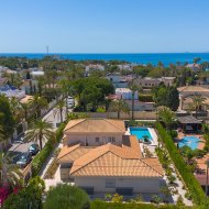 Reventa - Chalets -
Orihuela Costa - Cabo Roig