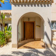 Reventa - Chalets -
Orihuela Costa - Cabo Roig
