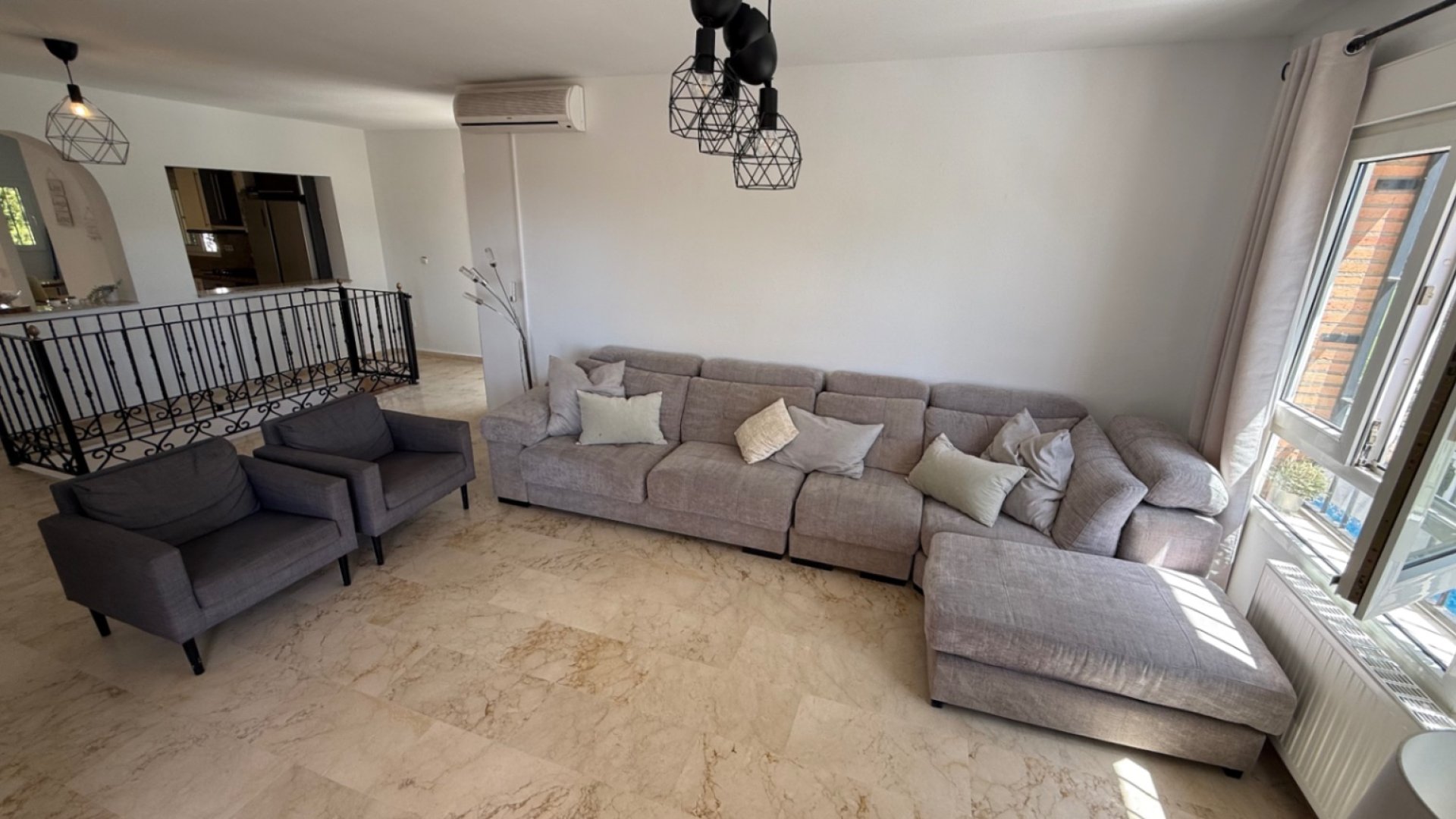 Reventa - Chalets -
Orihuela Costa - Costa Blanca