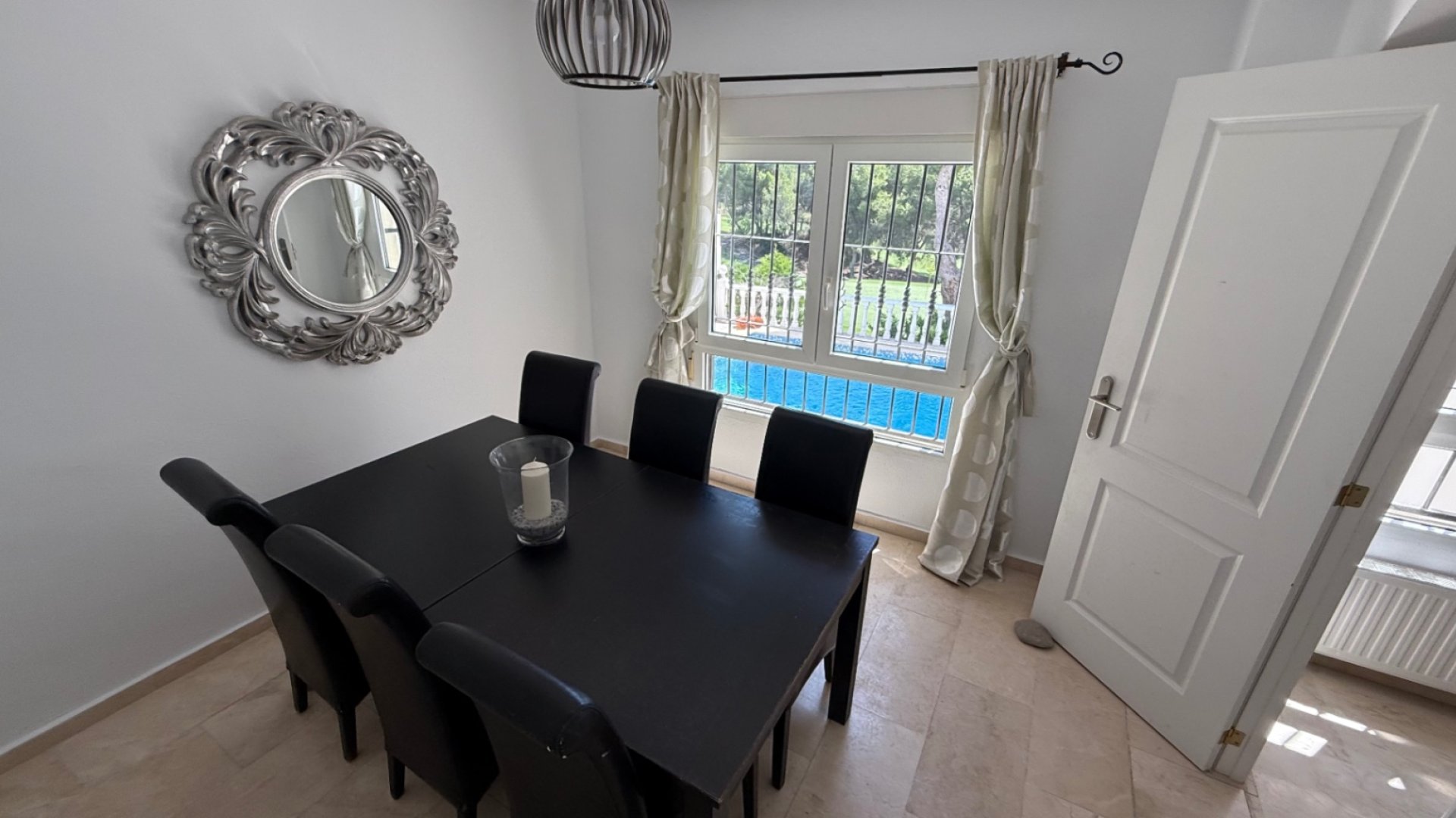 Reventa - Chalets -
Orihuela Costa - Costa Blanca