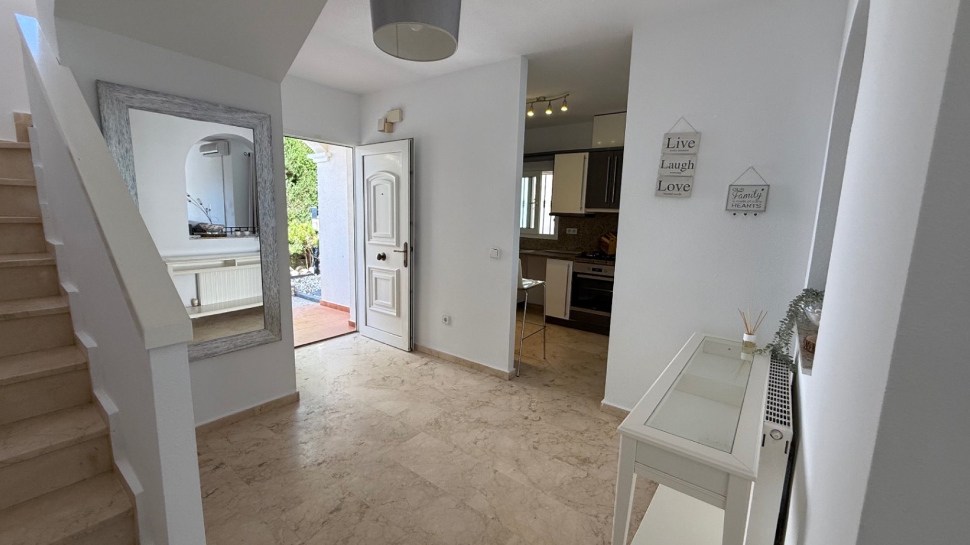 Reventa - Chalets -
Orihuela Costa - Costa Blanca