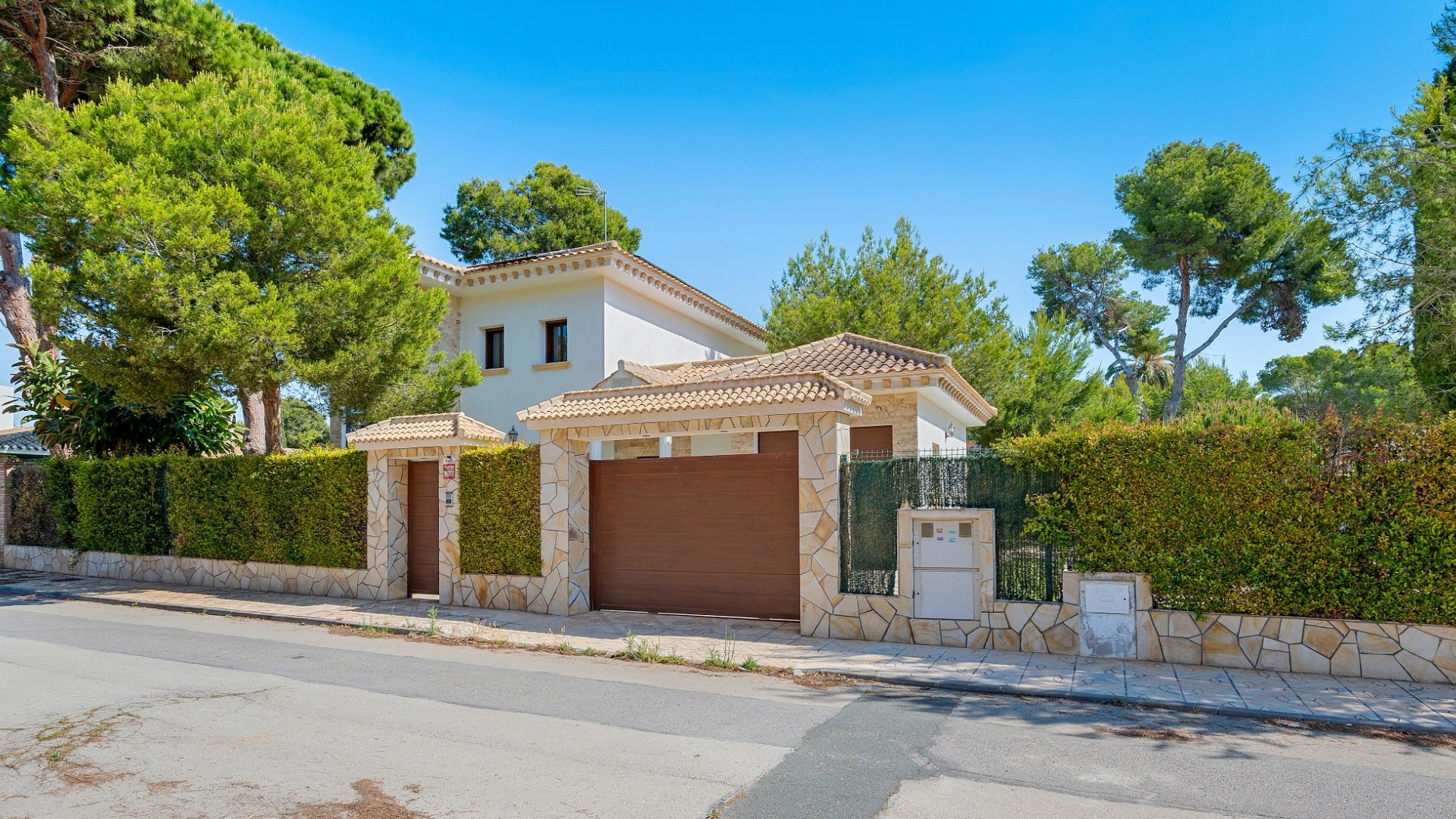 Reventa - Chalets -
Orihuela Costa - Dehesa de campoamor