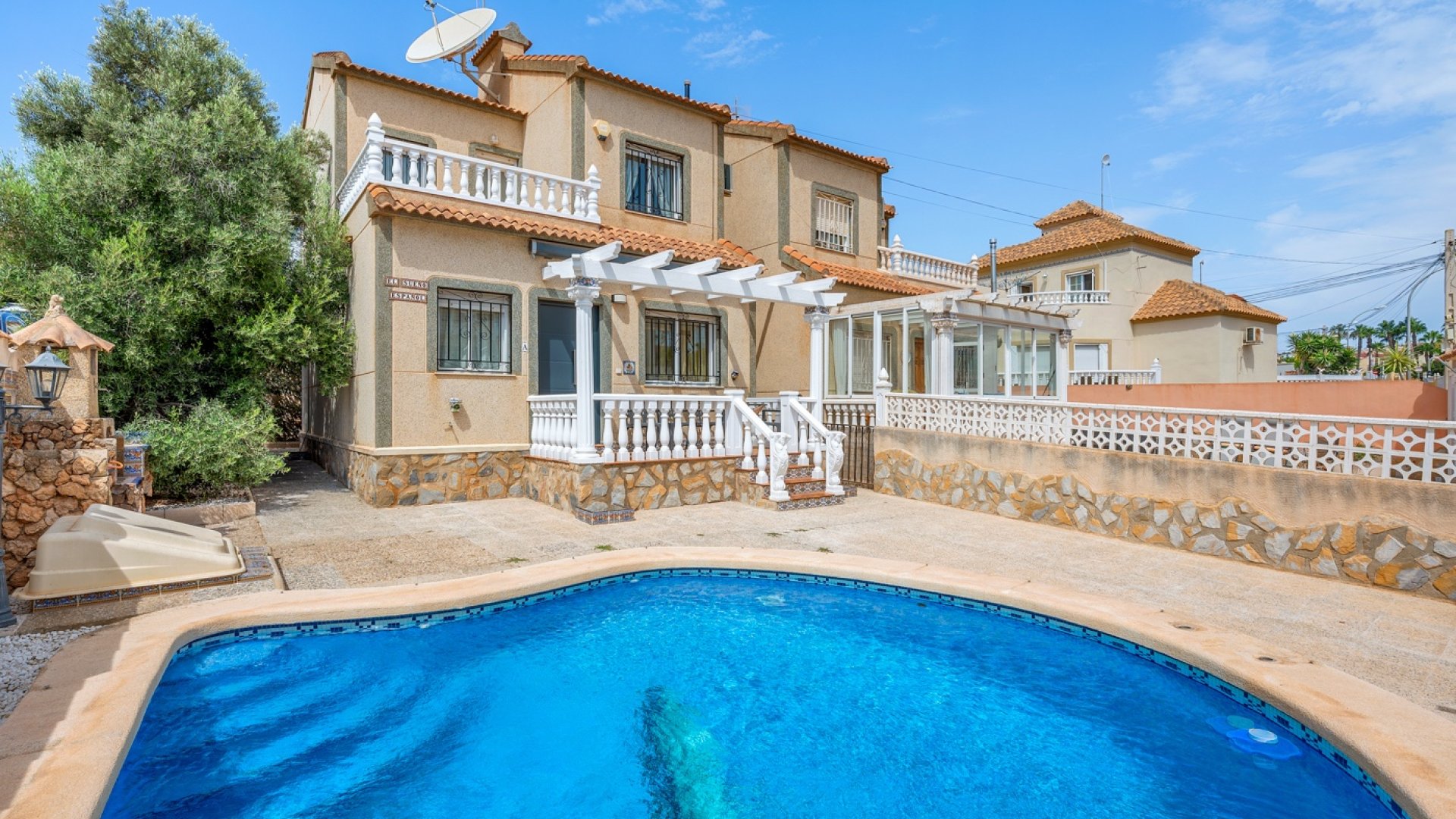 Reventa - Chalets -
Orihuela Costa - El Galan