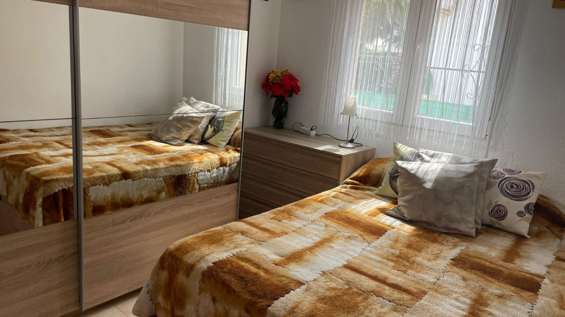 Reventa - Chalets -
Orihuela Costa - La Florida