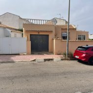 Reventa - Chalets -
Orihuela Costa - La Florida