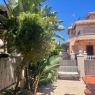Reventa - Chalets -
Orihuela Costa - La Regia