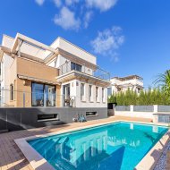 Reventa - Chalets -
Orihuela Costa - La Zenia