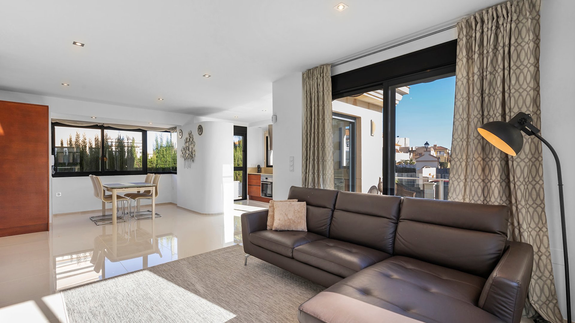 Reventa - Chalets -
Orihuela Costa - La Zenia