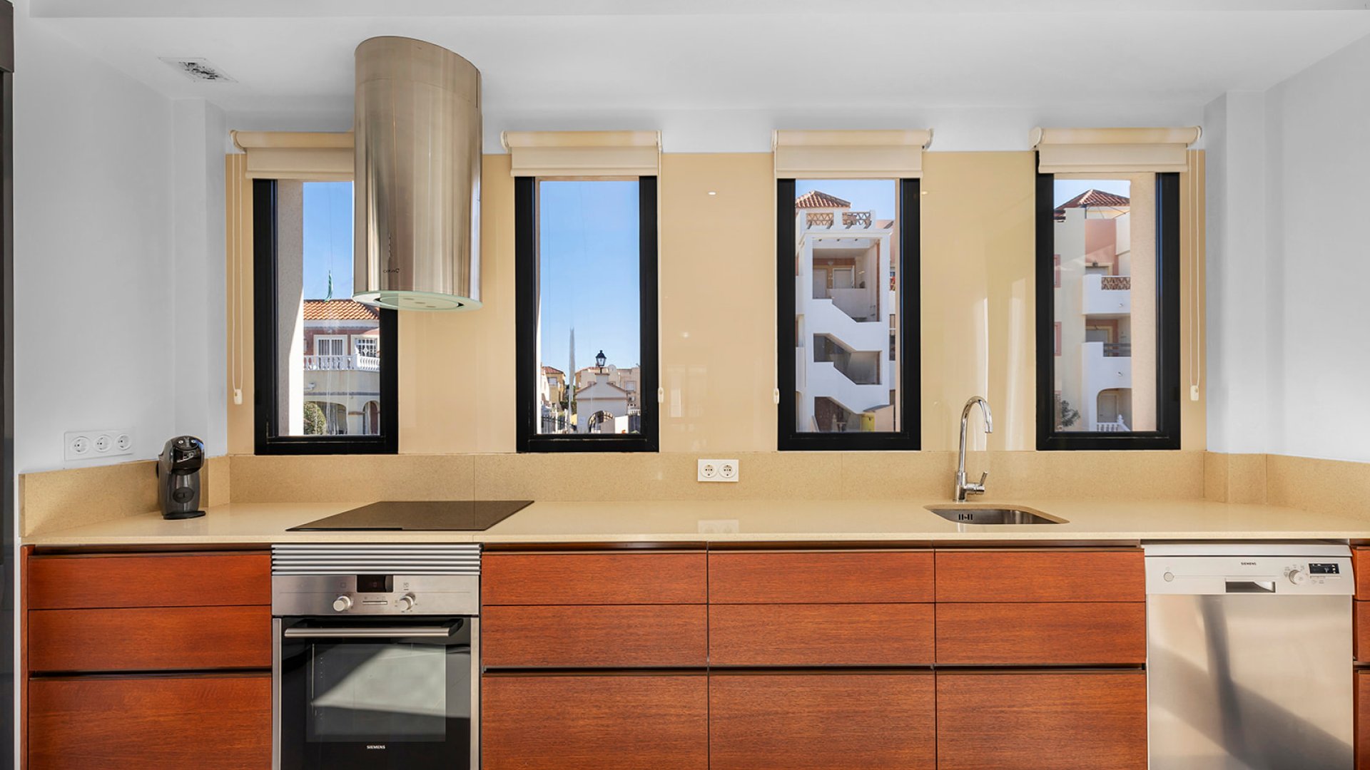 Reventa - Chalets -
Orihuela Costa - La Zenia