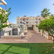 Reventa - Chalets -
Orihuela Costa - La Zenia
