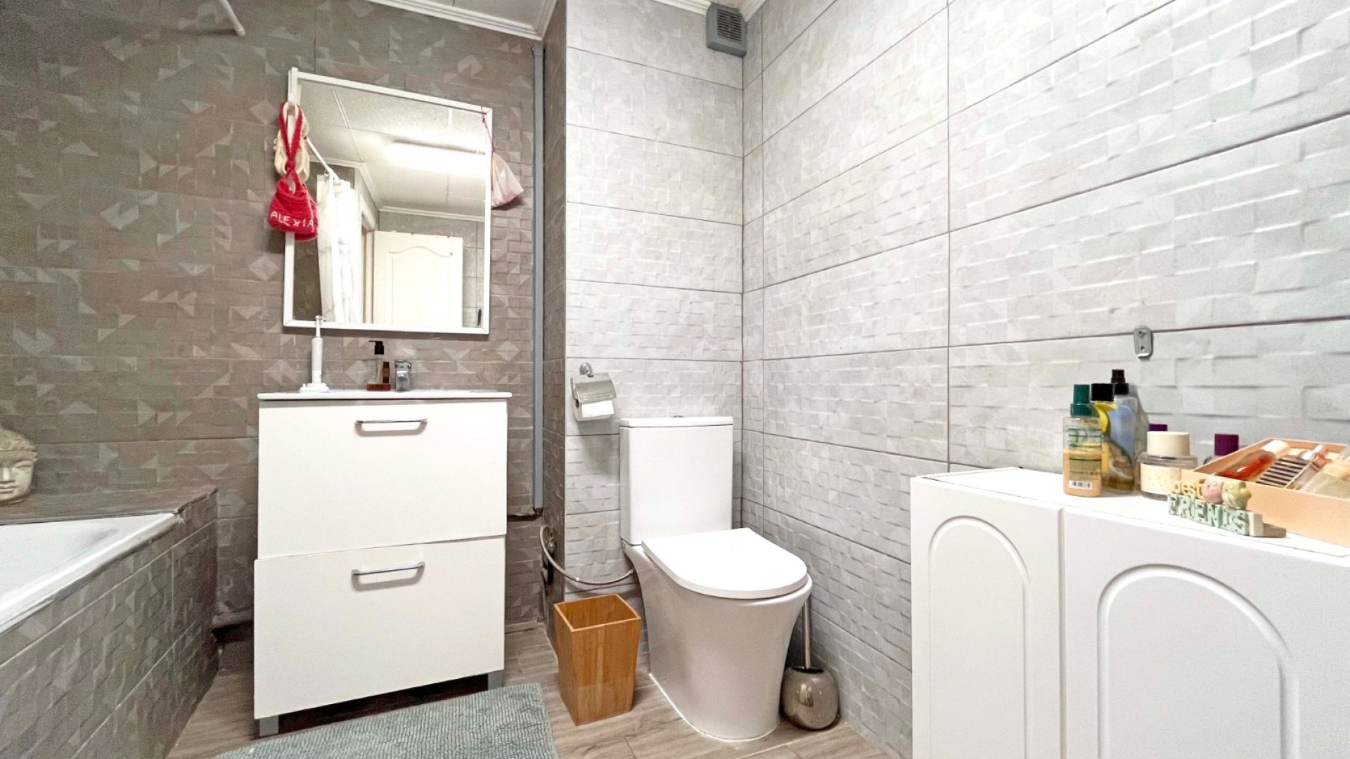 Reventa - Chalets -
Orihuela Costa - La Zenia