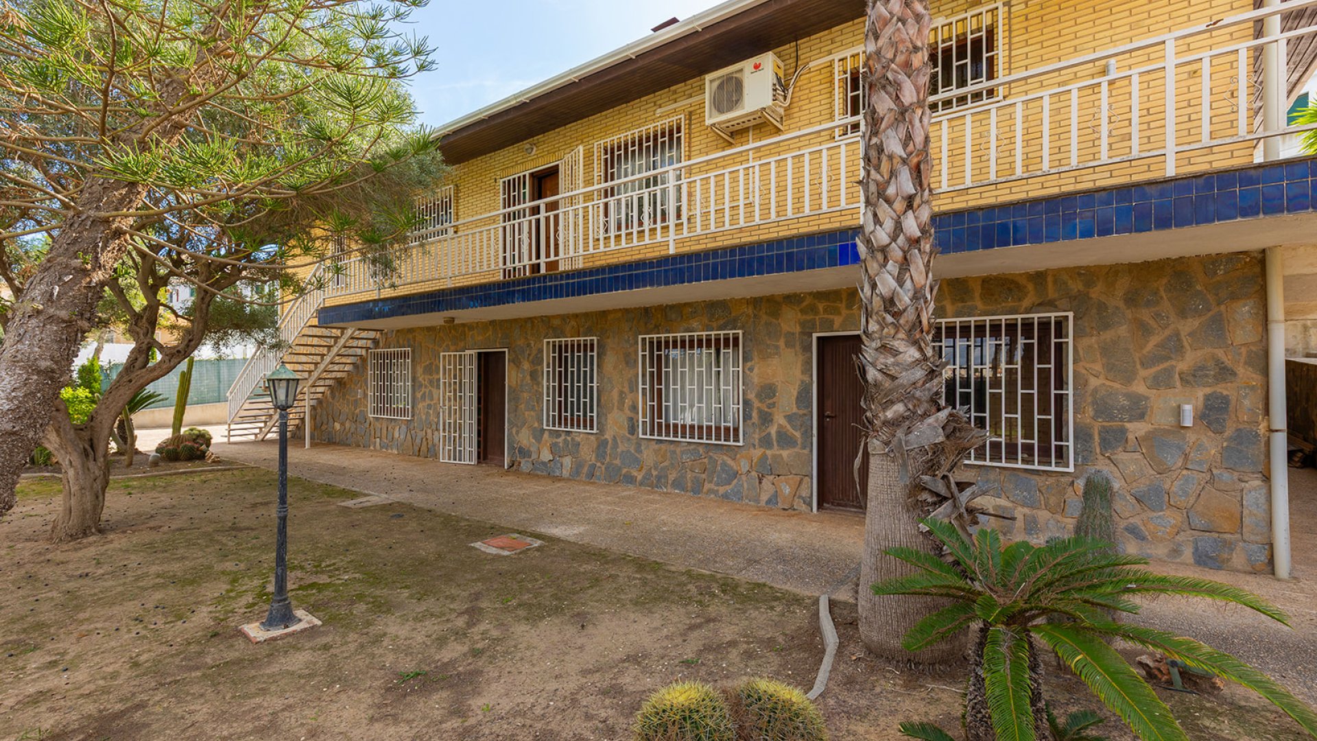 Reventa - Chalets -
Orihuela Costa - Las Filipinas