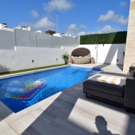Reventa - Chalets -
Orihuela Costa - Lomas De Cabo Roig