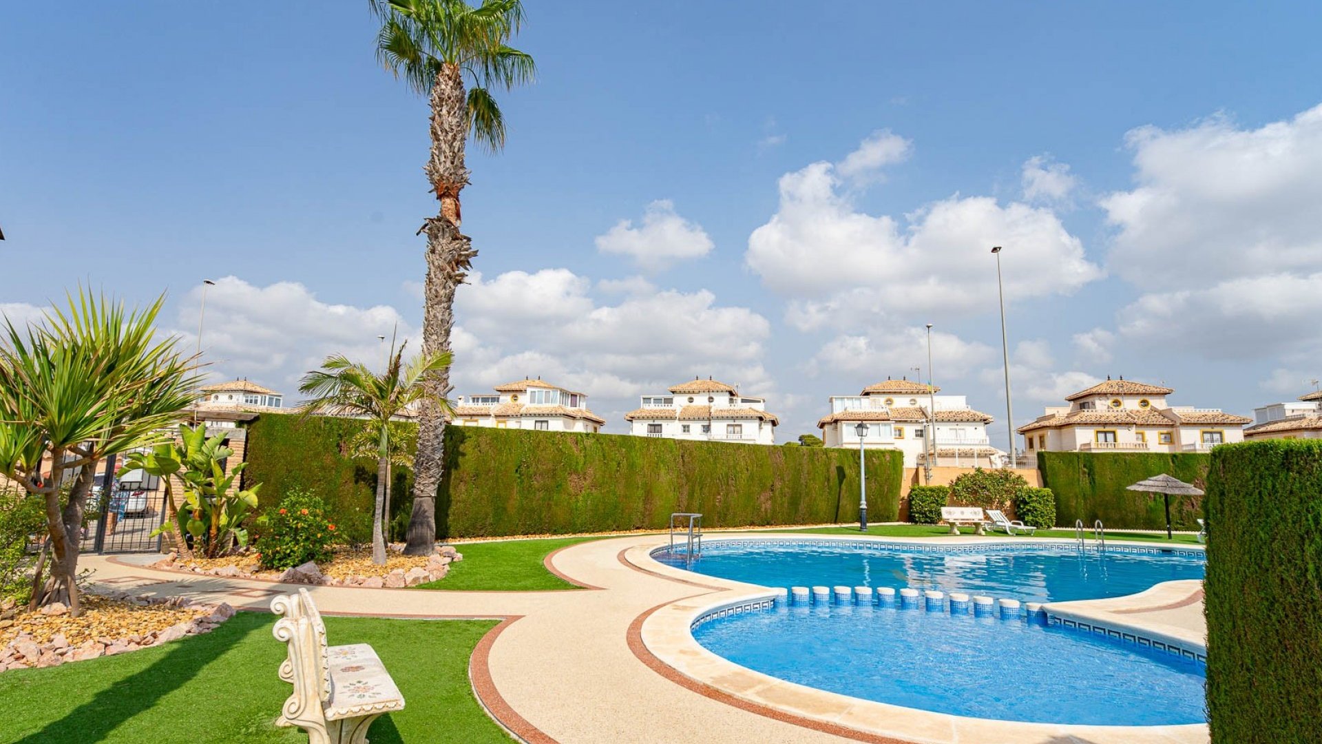 Reventa - Chalets -
Orihuela Costa - Lomas De Cabo Roig