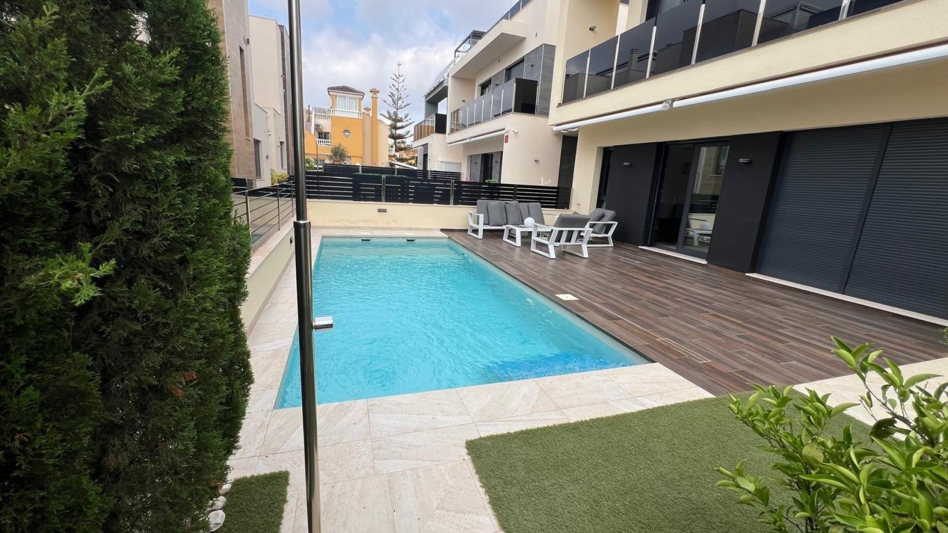 Reventa - Chalets -
Orihuela Costa - Lomas De Cabo Roig