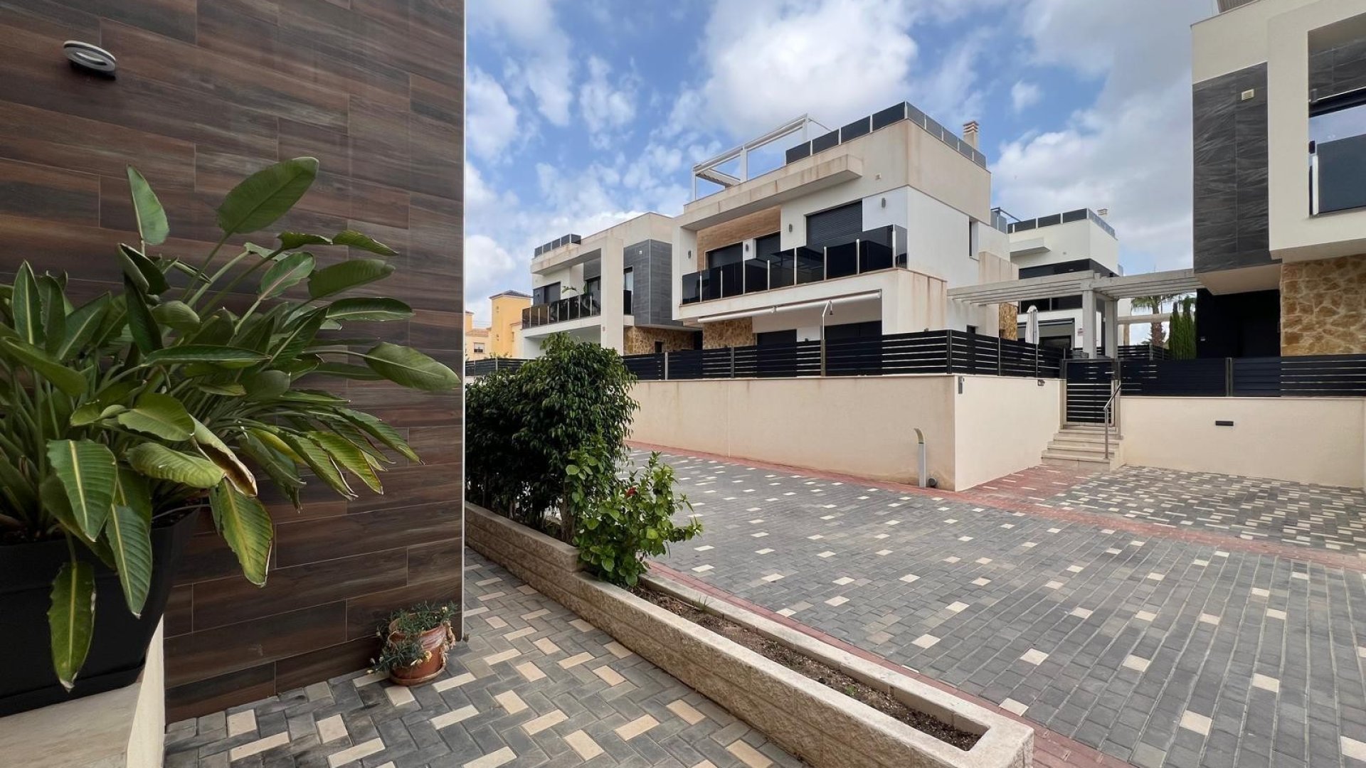 Reventa - Chalets -
Orihuela Costa - Lomas De Cabo Roig