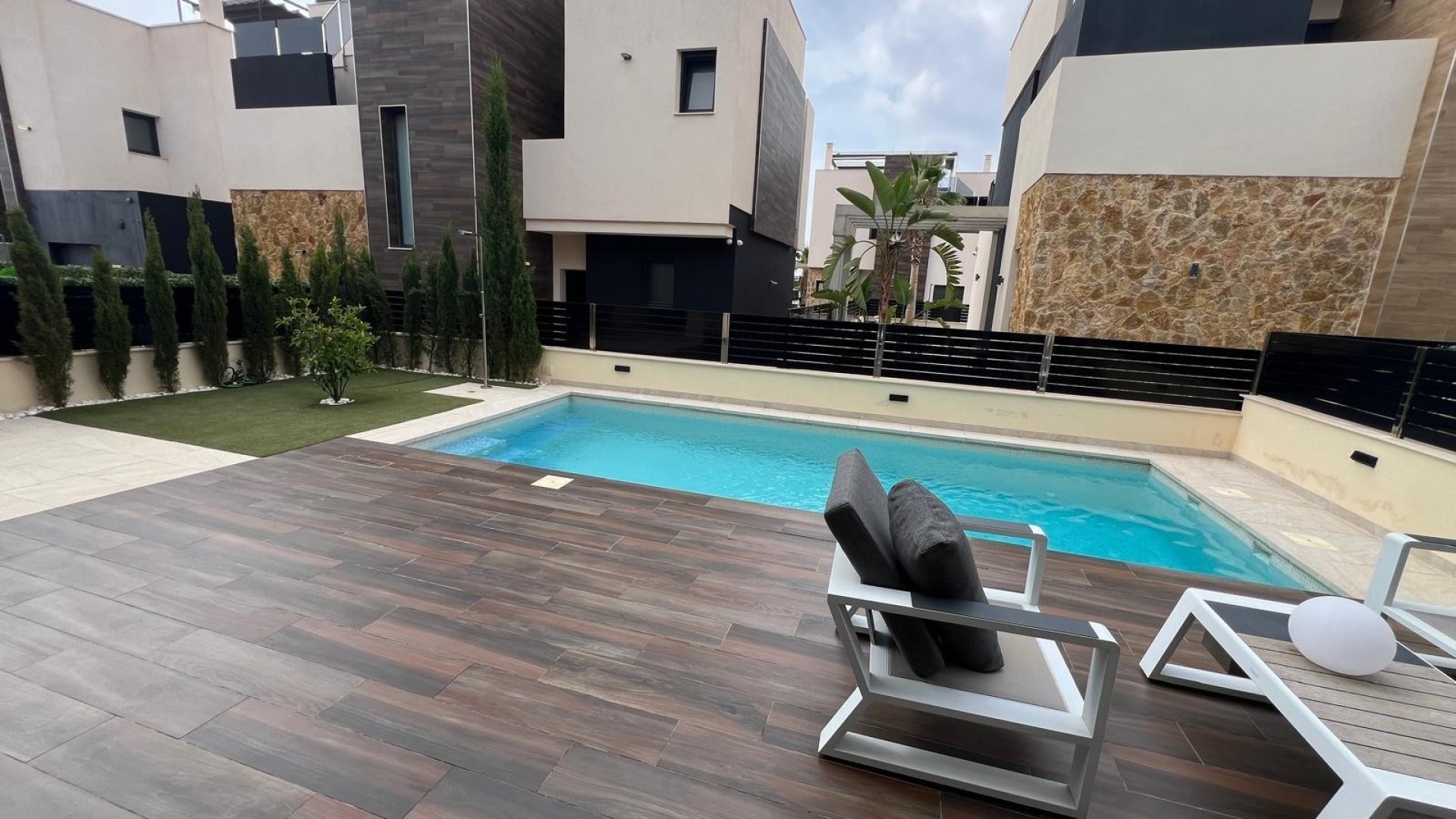 Reventa - Chalets -
Orihuela Costa - Lomas De Cabo Roig