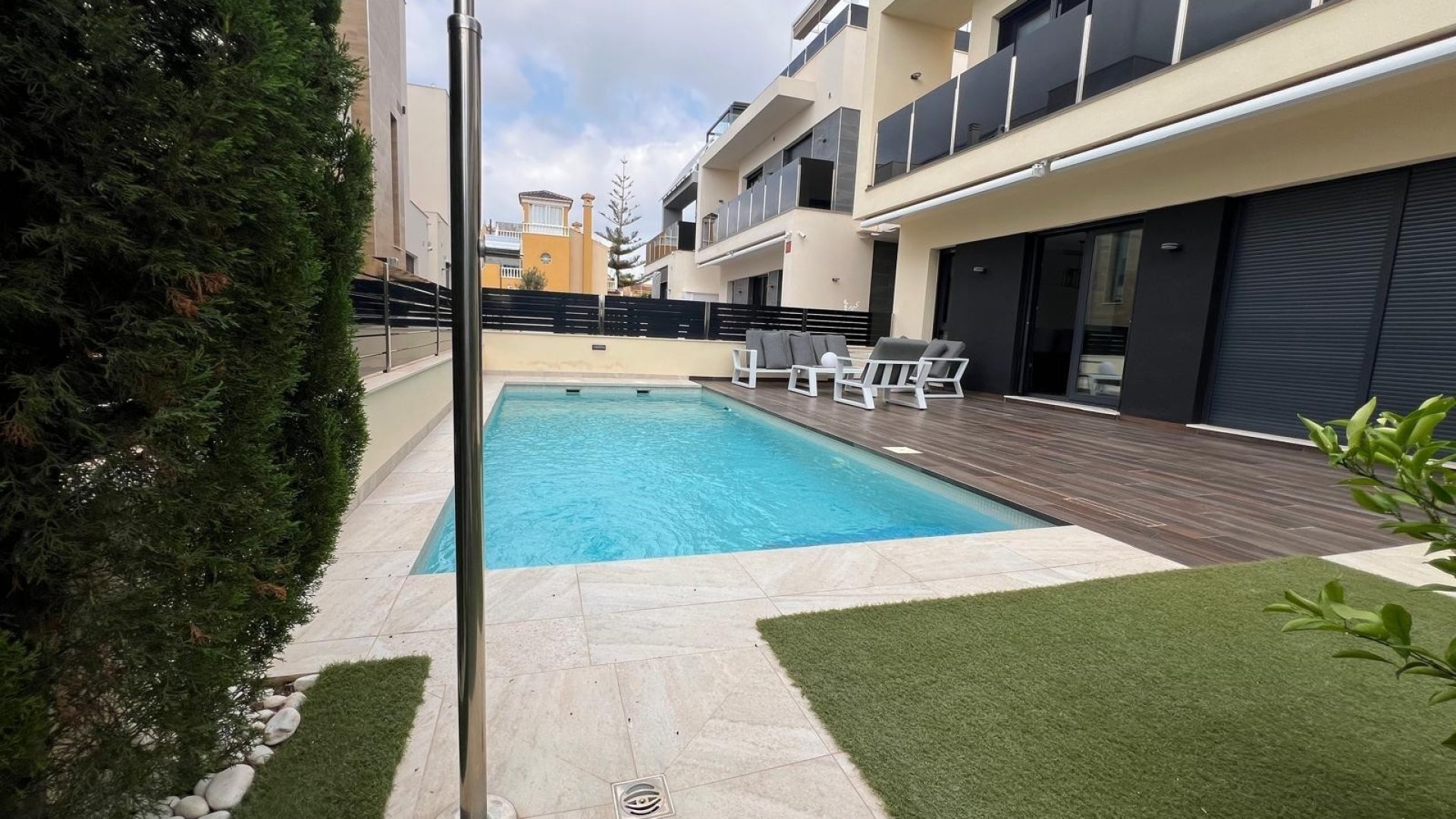 Reventa - Chalets -
Orihuela Costa - Lomas De Cabo Roig