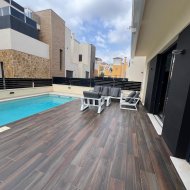 Reventa - Chalets -
Orihuela Costa - Lomas De Cabo Roig
