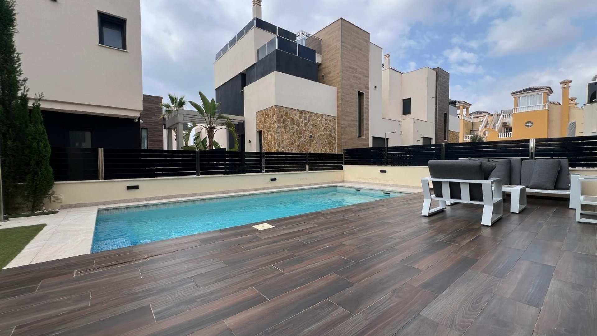 Reventa - Chalets -
Orihuela Costa - Lomas De Cabo Roig