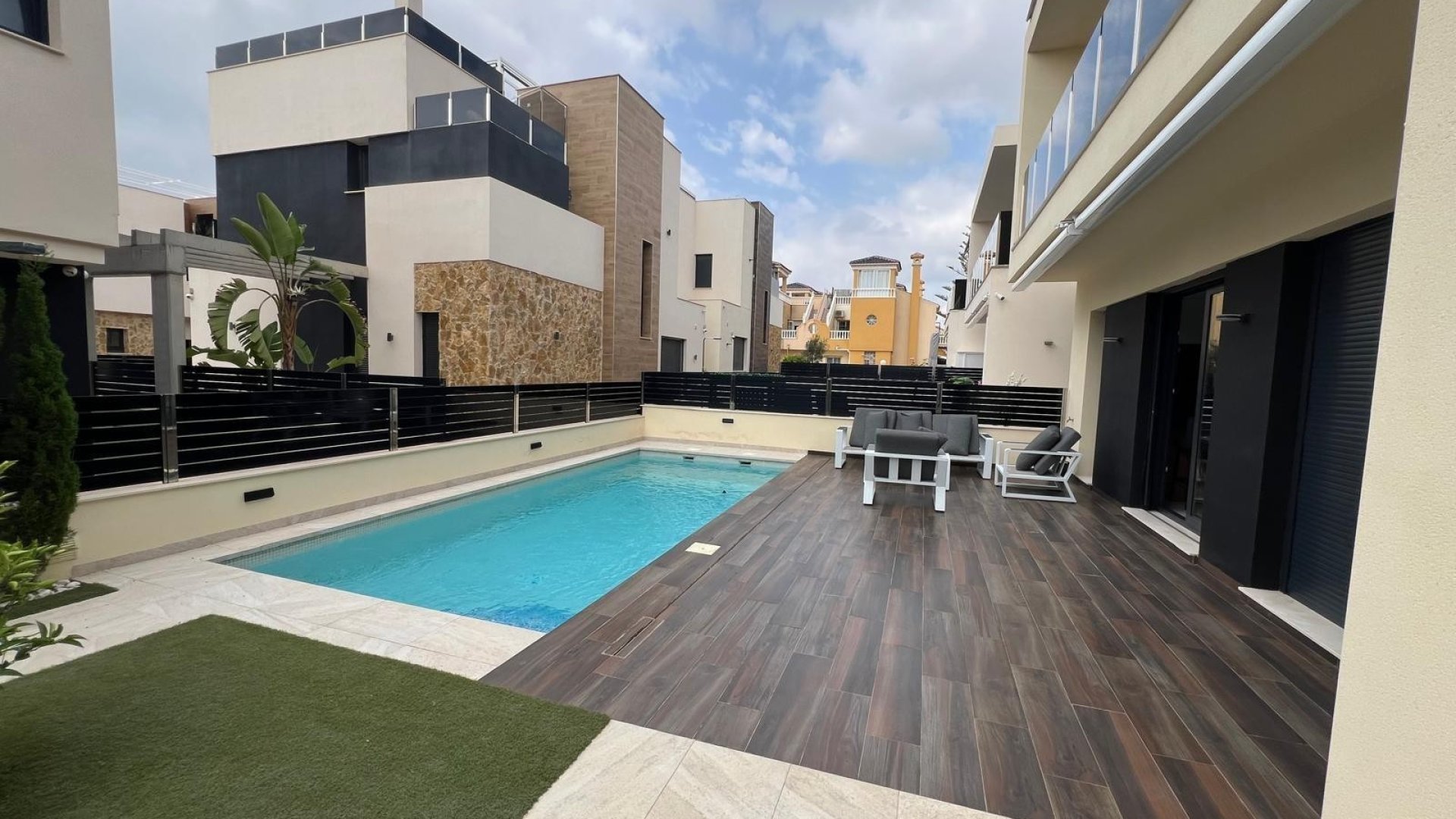 Reventa - Chalets -
Orihuela Costa - Lomas De Cabo Roig