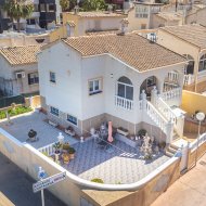 Reventa - Chalets -
Orihuela Costa - Los Altos