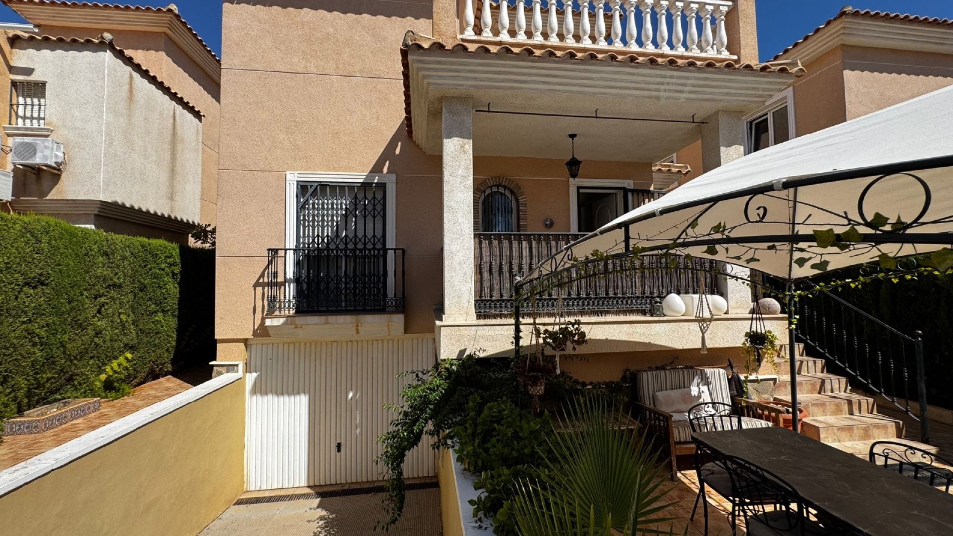 Reventa - Chalets -
Orihuela Costa - Los Altos